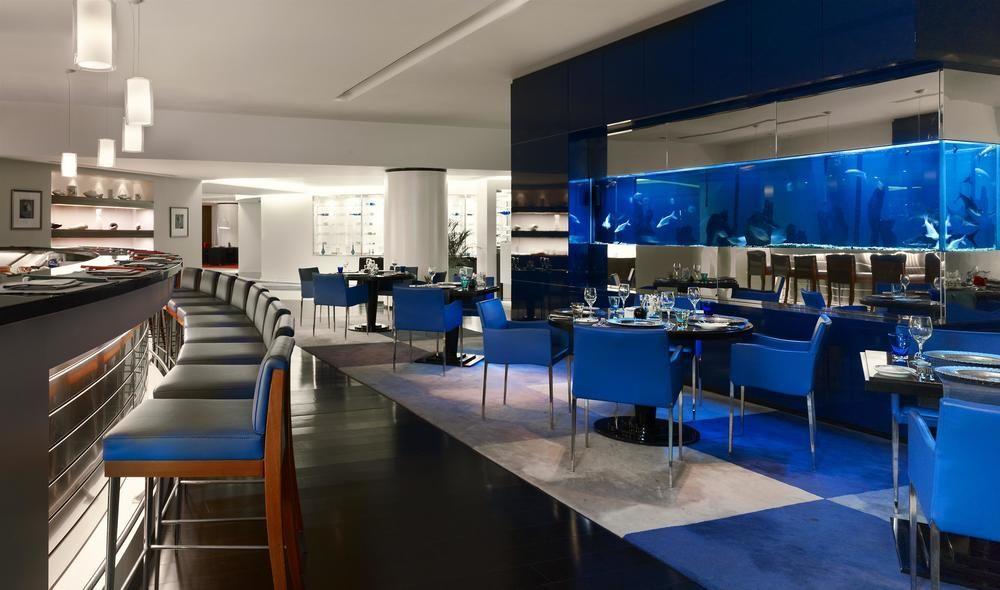 르 메르디앙 알 코바르 호텔 알크호바르 외부 사진 The Blue Bar